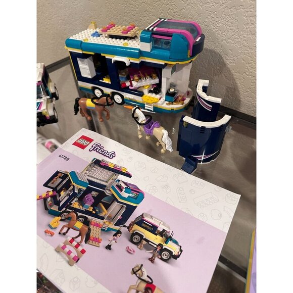 LEGO FRIENDS Horse Show Trailer 41722 Retired Set with Manual *Missing Pieces* - Picture 2 of 11
